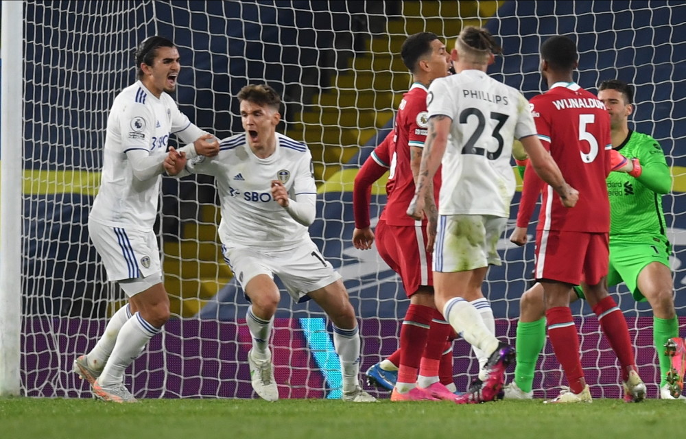 结合场边屏 结合场边屏